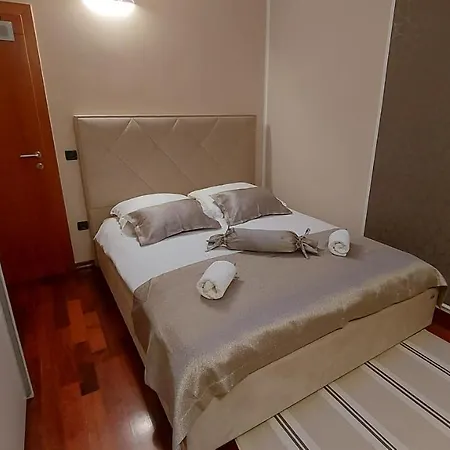 Apartment Luxury Penthouse Roberta