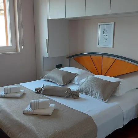 Apartment Luxury Penthouse Roberta