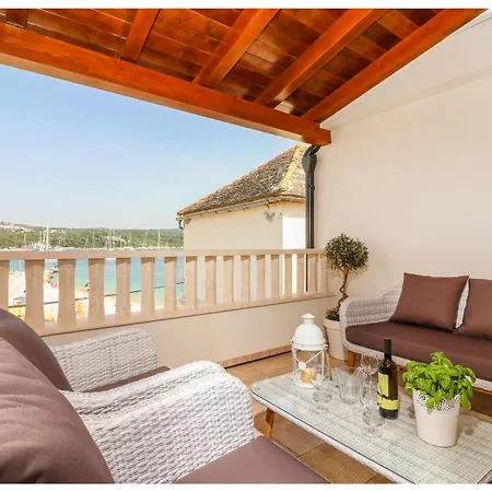 Apartment Luxury Penthouse Roberta